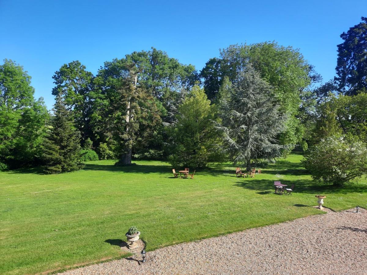 베르뇔 다브르 에 디통 Manoir Des Tuileries Du Buisson B&B 외부 사진