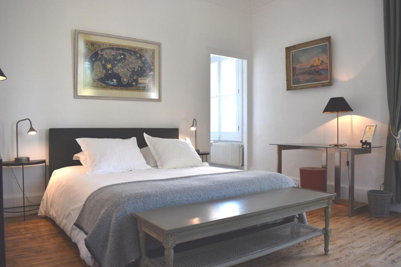 베르뇔 다브르 에 디통 Manoir Des Tuileries Du Buisson B&B 외부 사진